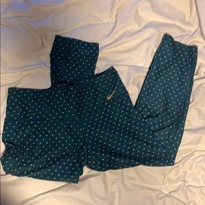 Nike Polka Dot Leggings 💗